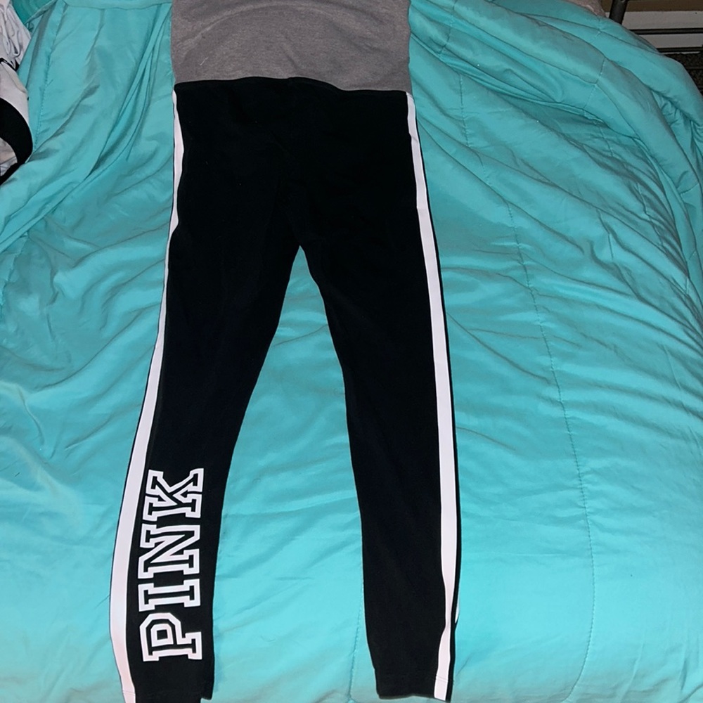 Pink/Victoria secret, never worn before still in perfect condition